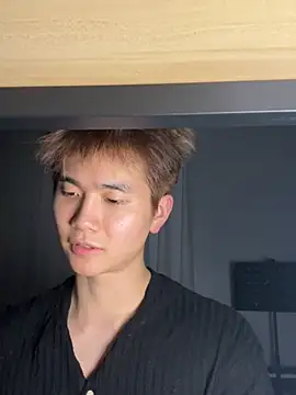 Snapshot of A-Markk chatting on 03-11-26, 04:13 A-Markk online show from 03-11-26, 04:13