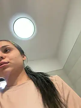 Olivia Noor online show from 06-12-26, 03:11