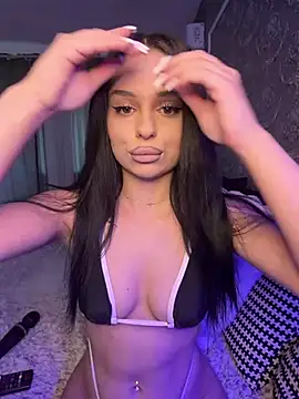 Olivia Noor online show from 07-17-26, 04:45