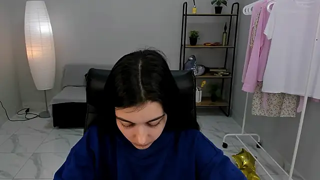 Snapshot of Lilian_Merf chatting on 03-25-26, 08:31 Lilian Merf online show from 03-25-26, 08:31