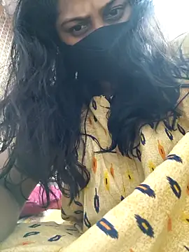 Snapshot of Shaliniqueen chatting on 03-06-26, 06:26 Shaliniqueen online show from 03-06-26, 06:26