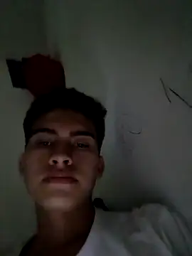 Snapshot of bbluchito chatting on 03-05-26, 01:34 bbluchito online show from 03-05-26, 01:34