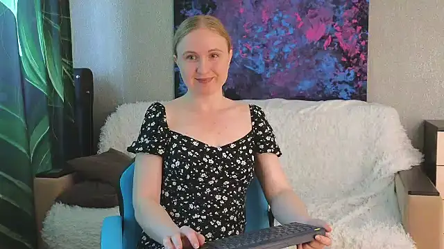 Lanavi Smile online show from 07-23-26, 06:22