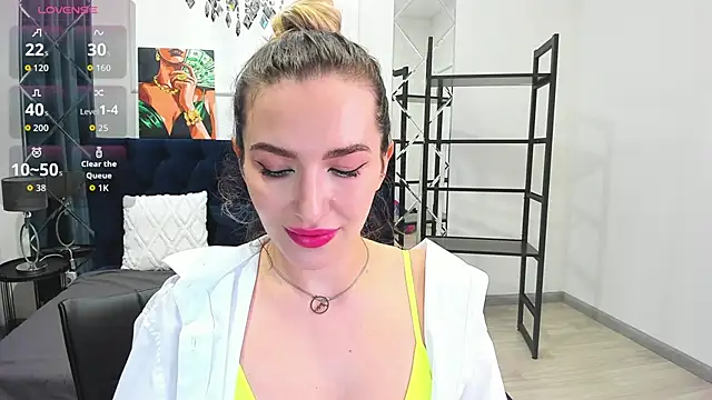 StellaAlluring online show from 04-13-26, 07:47
