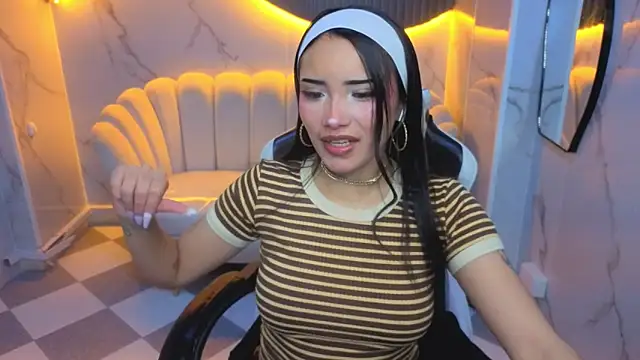 Daphne nicole b online show from 03-15-26, 12:33