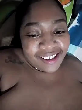 Snapshot of Megan-Small chatting on 02-25-26, 08:40 Megan-Small online show from 02-25-26, 08:40