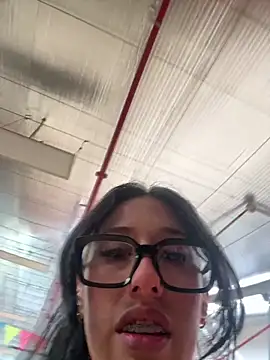 Snapshot of susi_chimm chatting on 03-16-26, 01:26 susi chimm online show from 03-16-26, 01:26