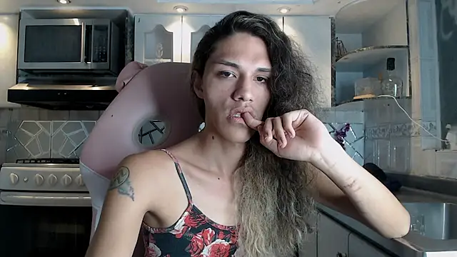 Snapshot of CrisOzzz chatting on 03-02-26, 08:48 CrisOzzz online show from 03-02-26, 08:48