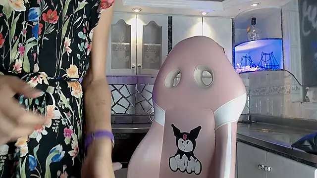 Snapshot of CrisOzzz chatting on 03-16-26, 05:50 CrisOzzz online show from 03-16-26, 05:50