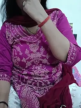 Queenlipx online show from 04-29-26, 07:45