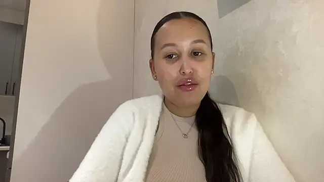 Dana 005 online show from 05-02-26, 09:42