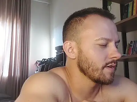 Snapshot of amanteloiro chatting on 03-16-26, 07:51 amanteloiro online show from 03-16-26, 07:51