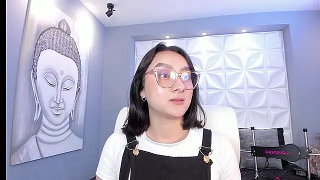 Snapshot of EXTRAHORNYNINA chatting on 03-10-26, 01:49 EXTRAHORNYNINA online show from 03-10-26, 01:49