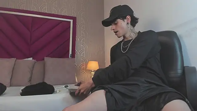 Dominic Foxx online show from 02-25-26, 08:40