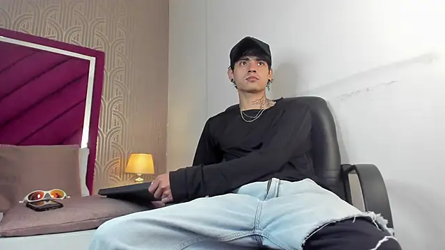 Dominic Foxx online show from 03-13-26, 03:51