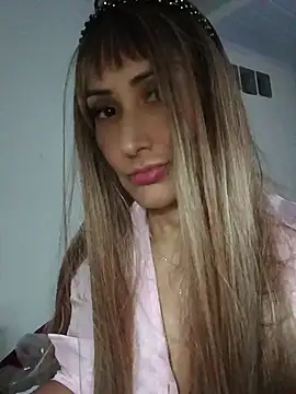 anajulia10 online show from 06-22-26, 04:20