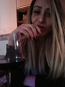anajulia10 online show from 07-16-26, 02:06