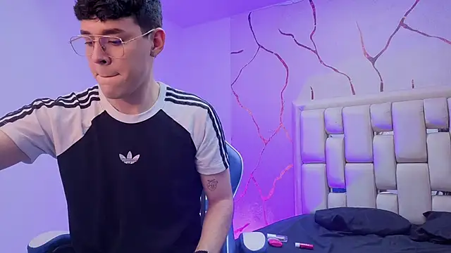 Snapshot of IanBlake_ chatting on 03-14-26, 08:14 IanBlake online show from 03-14-26, 08:14