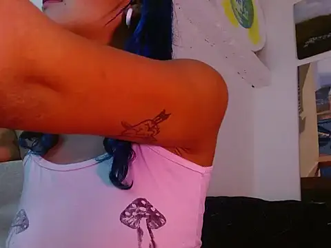 powderblu69 online show from 07-15-26, 07:30