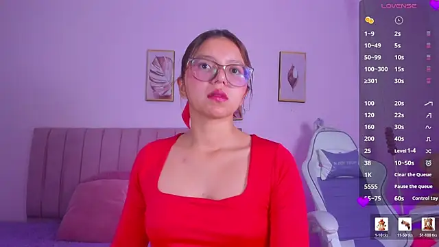 Zoow bluussh online show from 04-08-26, 12:05