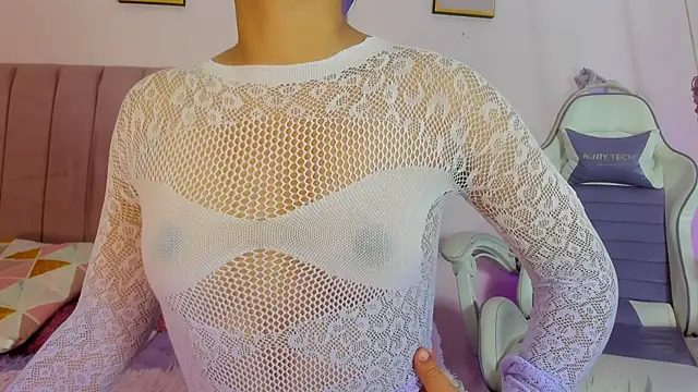 Zoow bluussh online show from 04-13-26, 12:32