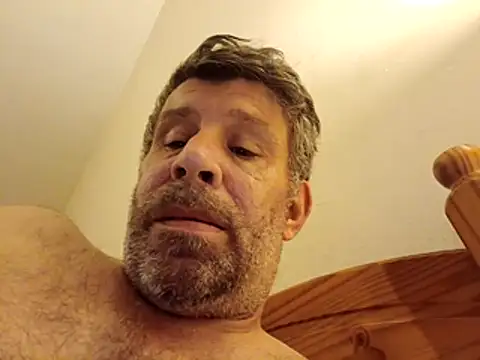 stud2512 online show from 04-24-26, 11:51