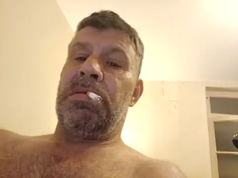 stud2512 online show from 05-04-26, 11:23