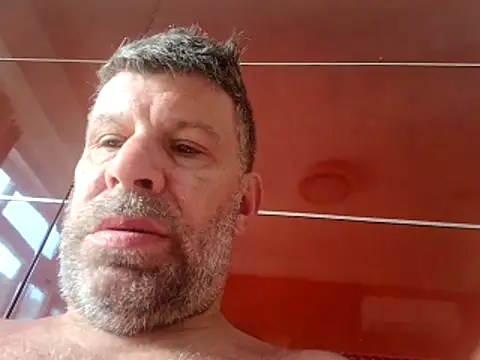 stud2512 online show from 05-09-26, 06:51