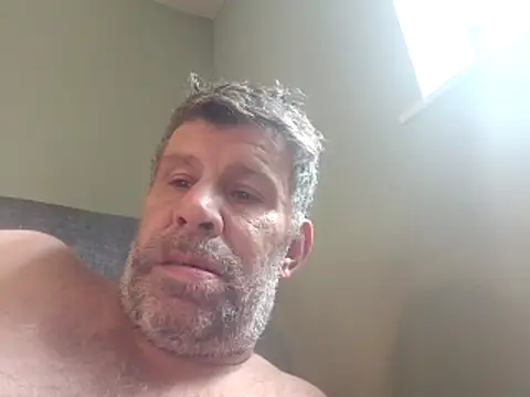 stud2512 online show from 06-12-26, 12:15