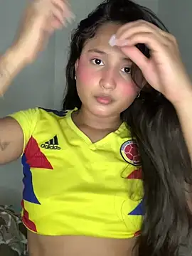 Snapshot of laly_spank chatting on 03-27-26, 12:16 laly spank online show from 03-27-26, 12:16