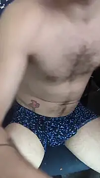 Snapshot of elong007 chatting on 02-25-26, 02:32 elong007 online show from 02-25-26, 02:32