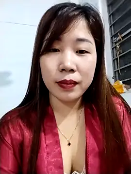 Snapshot of Kiki-vn chatting on 03-04-26, 04:51 Kiki-vn online show from 03-04-26, 04:51