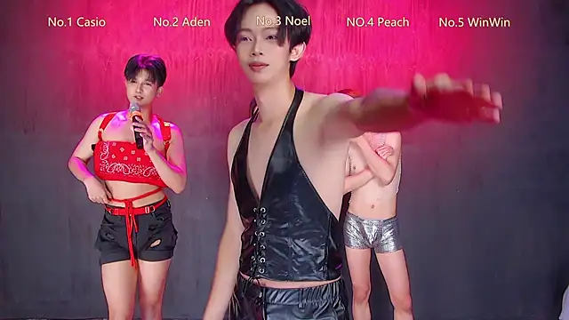 Snapshot of Apex-Girls chatting on 03-13-26, 11:28 Apex-Girls online show from 03-13-26, 11:28