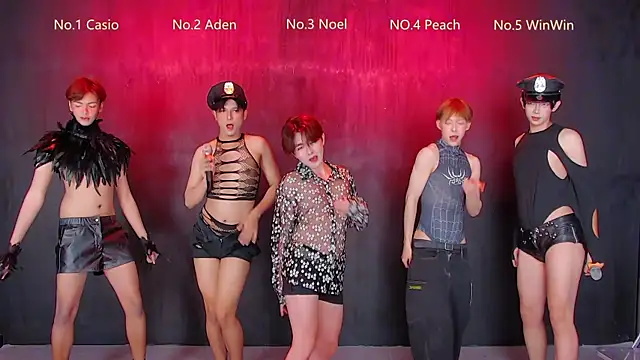 Snapshot of Apex-Girls chatting on 03-14-26, 11:26 Apex-Girls online show from 03-14-26, 11:26