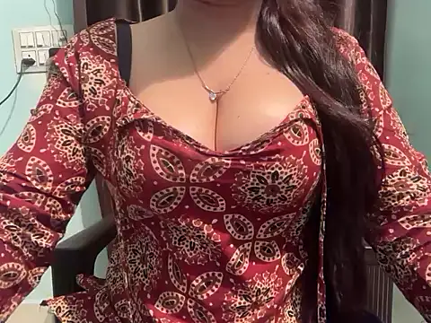 Avneet kaurr1 online show from 04-28-26, 10:04