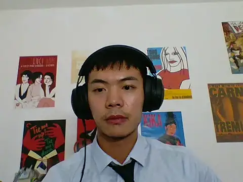 Snapshot of AdamHarper112 chatting on 07-08-26, 11:15 AdamHarper112 online show from 07-08-26, 11:15