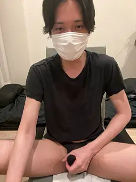 Snapshot of hiroa__ chatting on 06-17-26, 01:23 hiroa online show from 06-17-26, 01:23