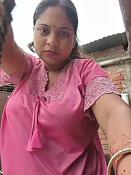 Snapshot of Aanushaka chatting on 07-15-26, 02:06 Aanushaka online show from 07-15-26, 02:06