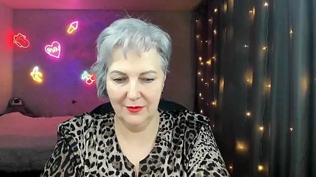 Mary-Leee online show from 03-04-26, 04:24