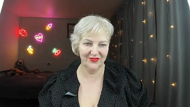 Snapshot of Mary-Leee chatting on 05-28-26, 06:05 Mary-Leee online show from 05-28-26, 06:05