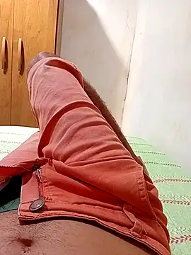 Snapshot of erotil_1 chatting on 07-16-26, 04:24 erotil 1 online show from 07-16-26, 04:24