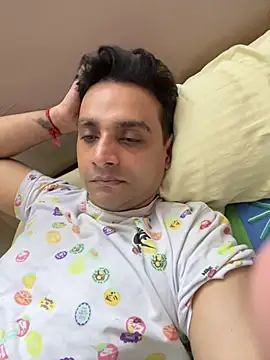 online4u08 online show from 03-08-26, 03:05