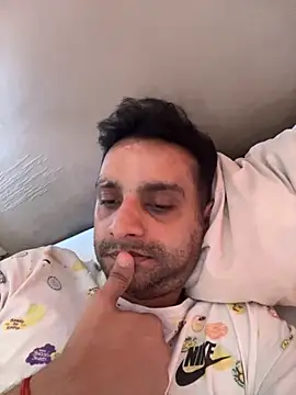 online4u08 online show from 04-11-26, 10:30