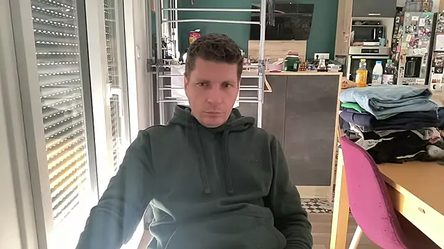 Snapshot of Minmoi1984 chatting on 03-13-26, 07:59 Minmoi1984 online show from 03-13-26, 07:59