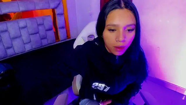 miiaboss  online show from 03-29-26, 10:59