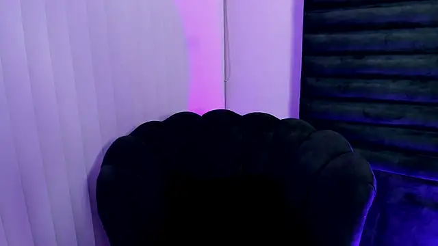 AliciaMac online show from 06-09-26, 12:22
