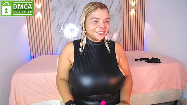 CasieBigtits online show from 05-30-26, 12:57