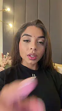 AnnyVega   online show from 05-15-26, 08:27