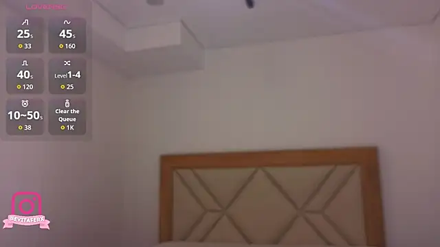 Snapshot of eva_depp_ chatting on 06-26-26, 10:19 eva depp online show from 06-26-26, 10:19