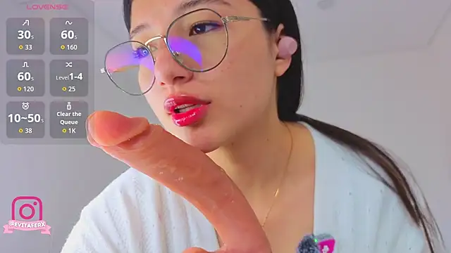 Snapshot of eva_depp_ chatting on 07-15-26, 11:48 eva depp online show from 07-15-26, 11:48